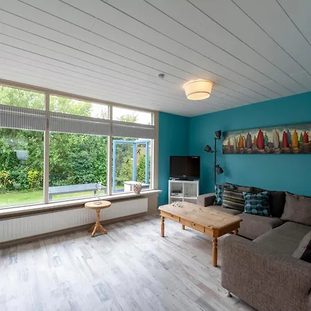 Holiday home With Enclosed Garden *