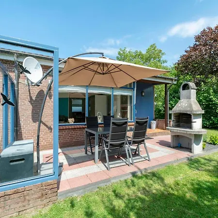 Eureka 78 With Enclosed Garden 度假居 Sint Maartensvlotbrug